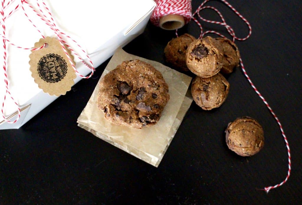 amy-levin-raw-chocolate-chip-cookie-nut-free